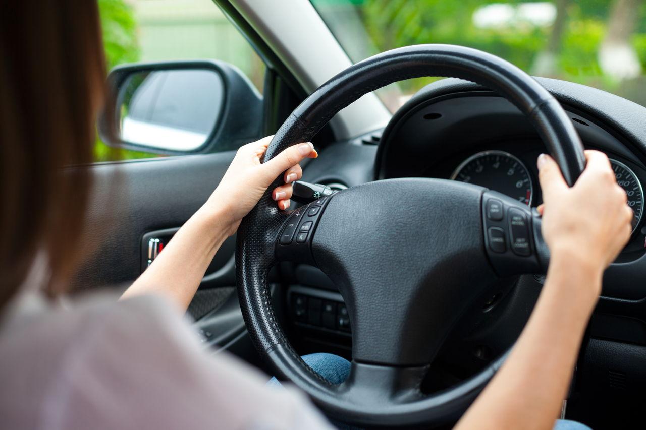 What to Do if Your Steering Wheel Is Hard to Turn?