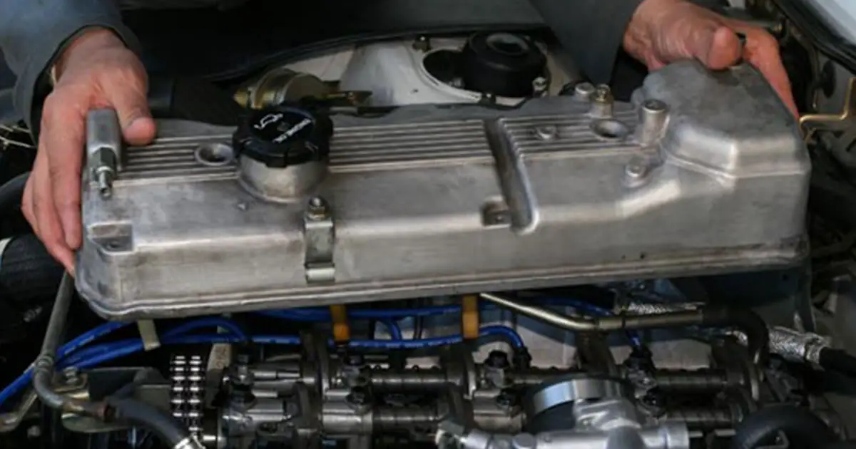 What Are The Symptoms Of A Bad Valve Cover Gasket