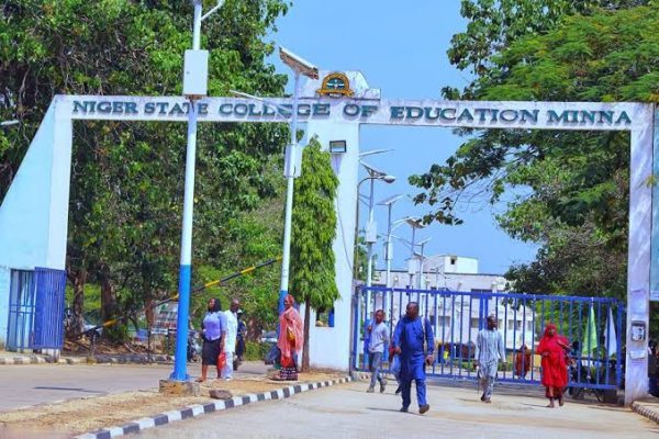 AbdulKadir Kure University School Fees [UPDATED]